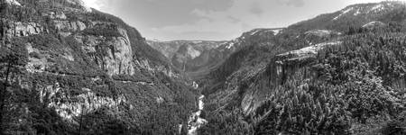 Valley View BW Pan