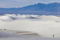 Landscape White Sands Runner Monica IMG_6339-Sharp